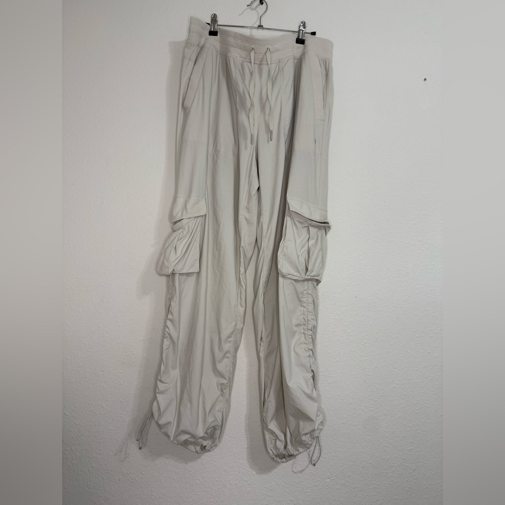 Lululemon Dance Studio Relaxed-Fit Mid-Rise Cargo Pant